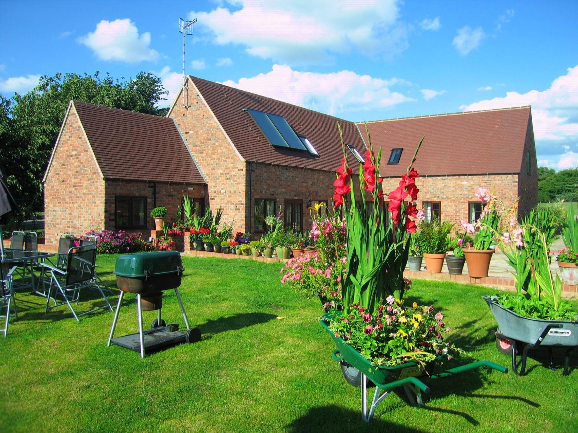 Church Farm Barns Stratford-upon-Avon Bagian luar foto